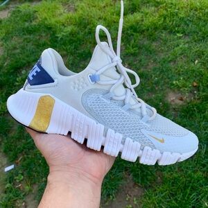 Nike Womens Free Metcon 4 Pure White and Gold training Shoes size 8